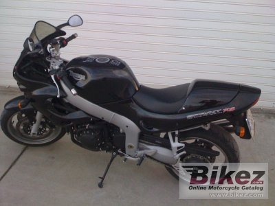2004 Triumph Sprint RS photo